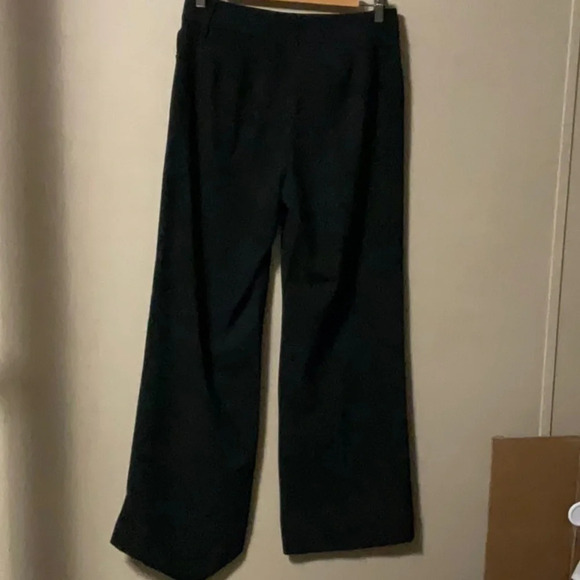 Dalia - Picture 3 of 7